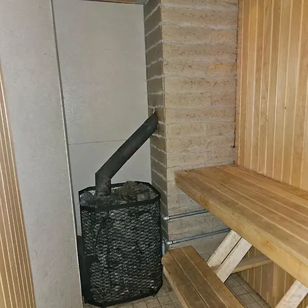 House 1 Near Of *